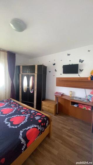 Inchiriez apartament 2 camere Pia?a Sud, etaj 3, mobilat complet. - 5