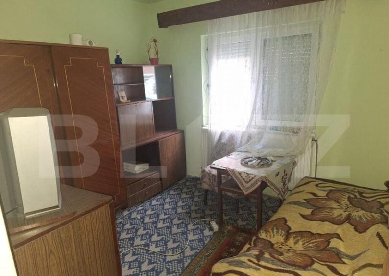 Apartament de vanzare cu 3 camere, 63mp, decomandat - zona - 12
