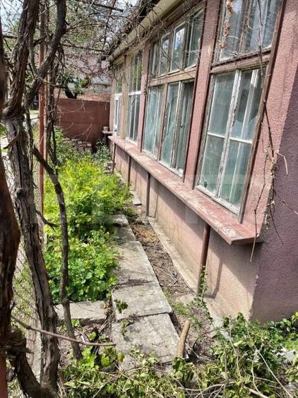 Oportunitate! Casa renovabila, 54mp, teren de 223mp, curte comuna, zona Horea ! - 2