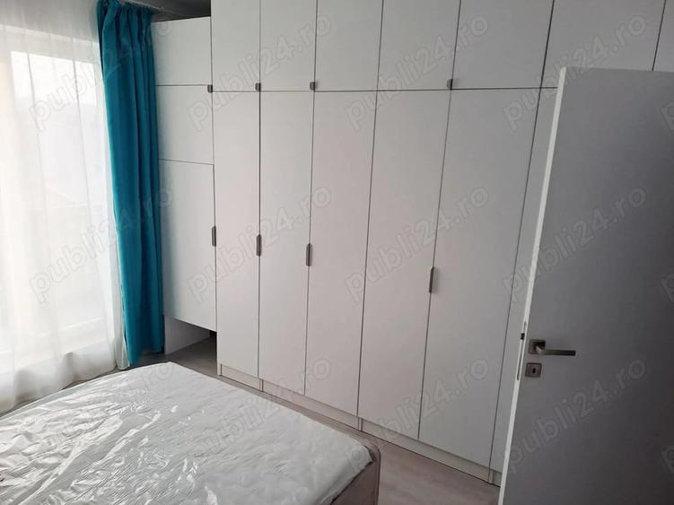 Apartament cu 3 camere decomandat în Theodor Pallady