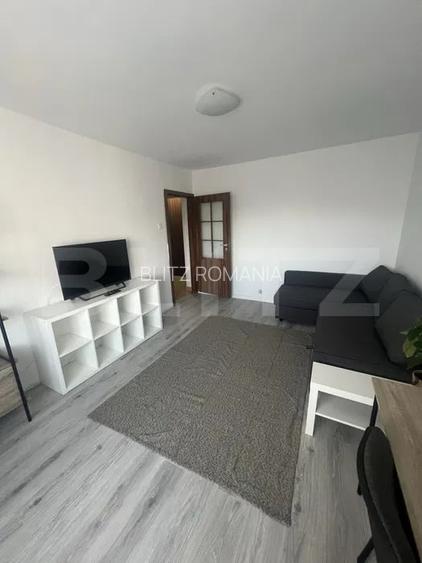 Apartament 3 camere, 60 mp, zona Central - Podul de fier