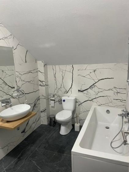 VAND COMPLEX TURISTIC IN BRAN LANGA PARTIA DE SCHI ZANOAGA - 40