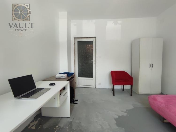 Apartament 4 camere  - BOXA INCLUSA - zona CALEA CALARASILOR / HALA TRAIAN - 5