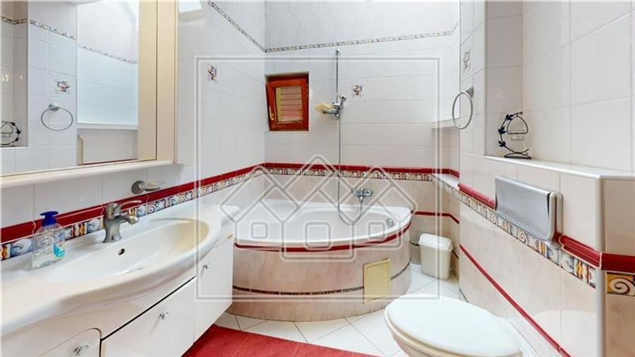 Casa de vanzare in Sibiu - individuala - 278 mp utili - - 39