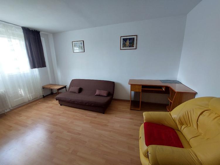 Proprietar inchiriez apartament doua camere decomandat in Drumul Taberei  - 2