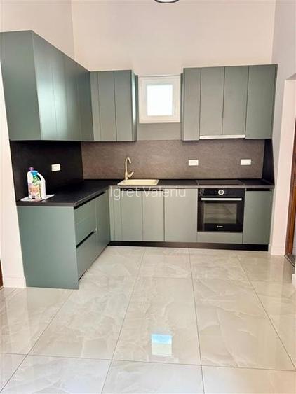 INCHIRIEM Apartament lux  ,ultracentral