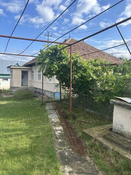 Casă cu 3 camere în Prohozești