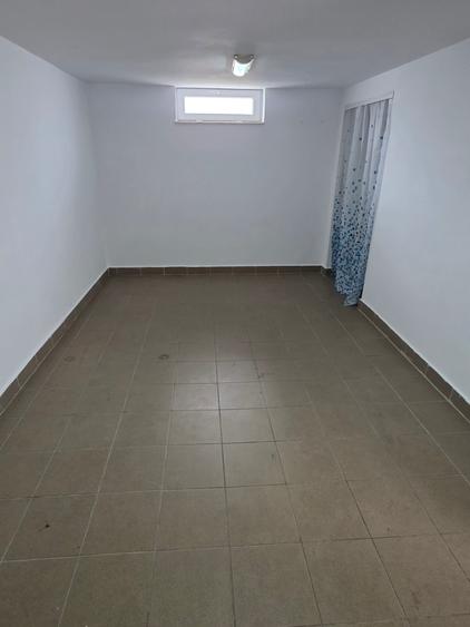 Inchiriez apartament cu scara interioara si garaj - 10