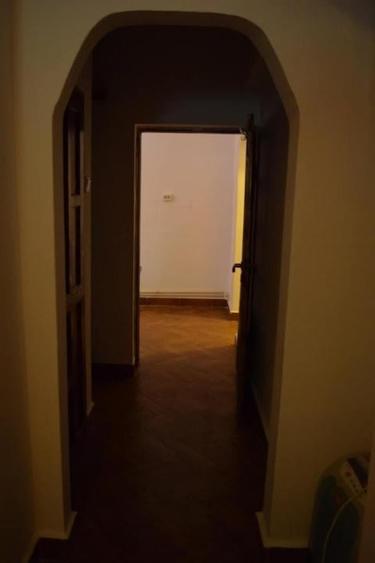 Timpuri Noi-apartament 3 camere in vila interbelica demisol/p 1,curte - 13