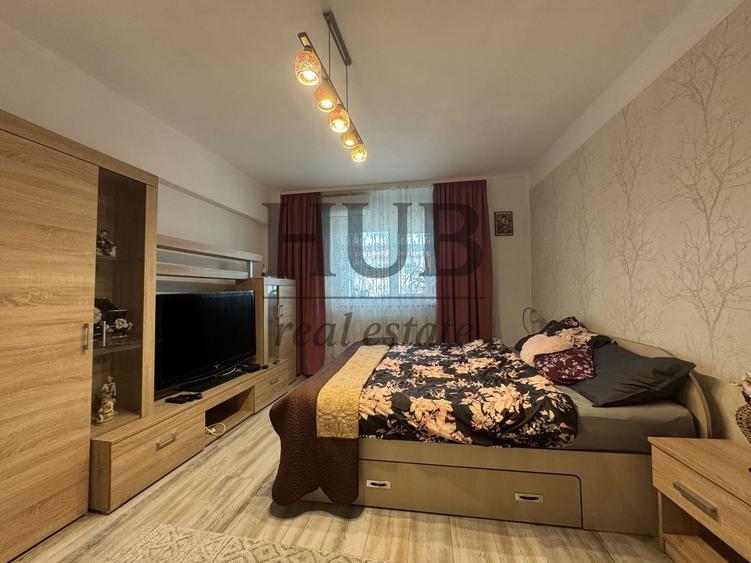 apartament cu 2 camere-decomandat -zona centrala-piata centrala Bacau - 2