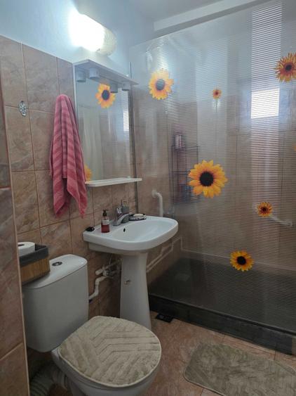 Apartament cu 3 camere decomandat în C5