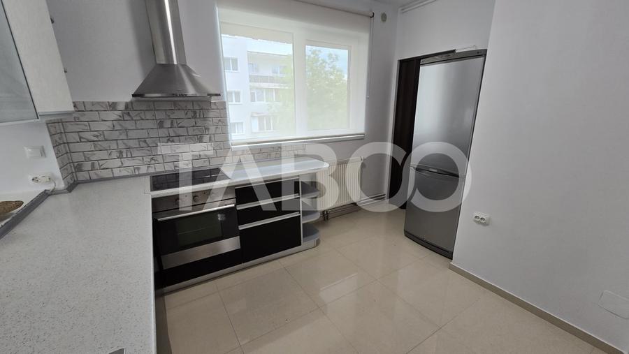 Apartament cu 3 camere decomandat, mobilat în Mihai Viteazul
