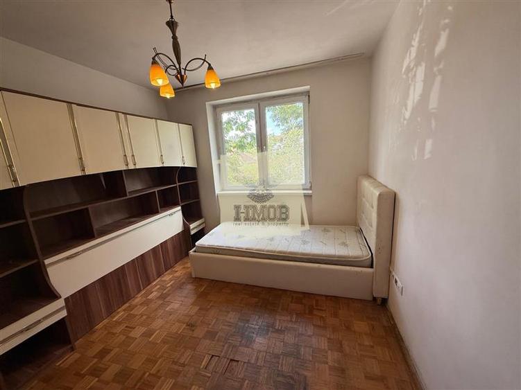 Apartament cu 4 camere decomandat în Hipodrom 1