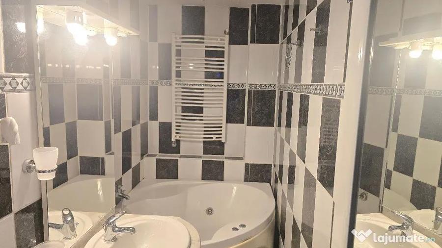 Apartament cu 2 camere decomandat în Decebal
