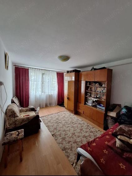 Garsonieră decomandată în Viziru 1