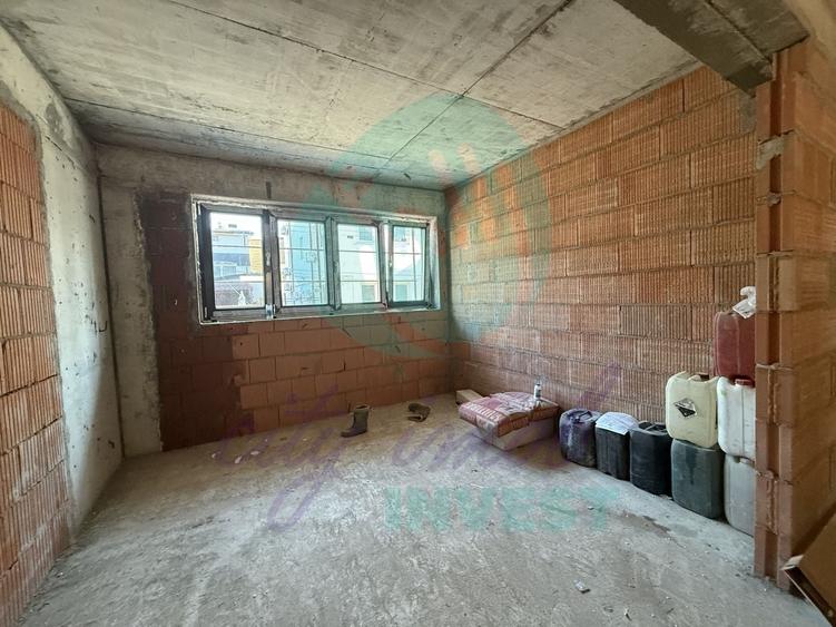 Apartament cu 2 camere semidecomandat în P-ța Unirii