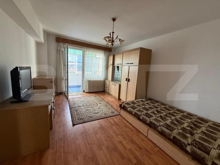 Apartament cu 3 camere decomandat, mobilat în Unirii