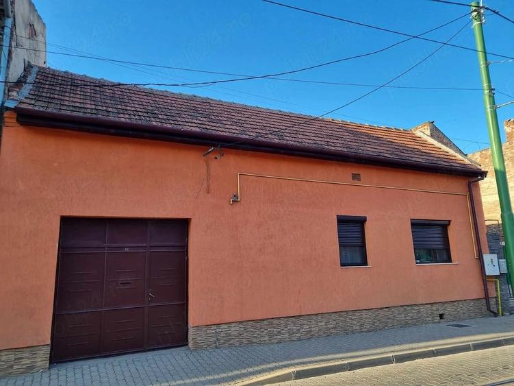 Casă cu 3 camere cu Teren 60 Mp în Central