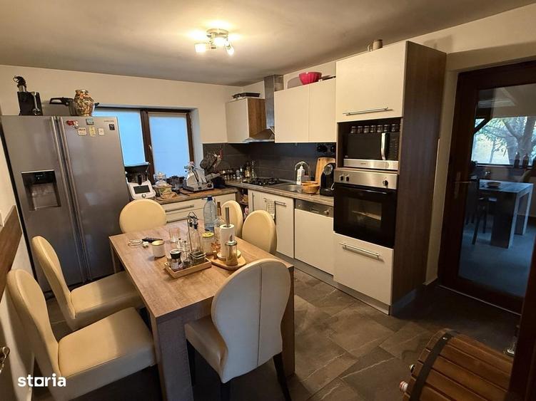 Casă cu 3 camere cu Teren 1000 Mp în Central