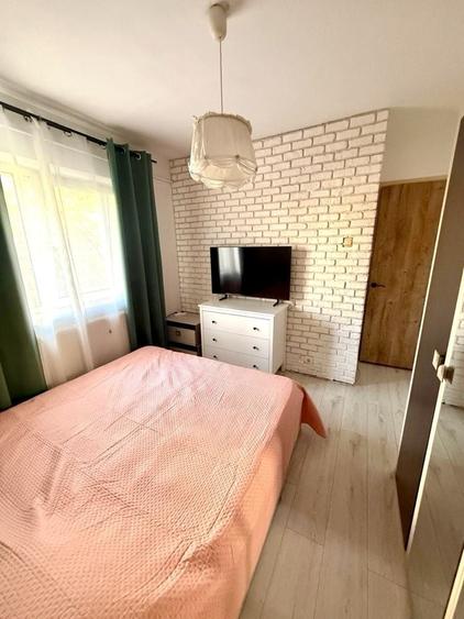 Apartament cu 2 camere decomandat în Exterior Vest