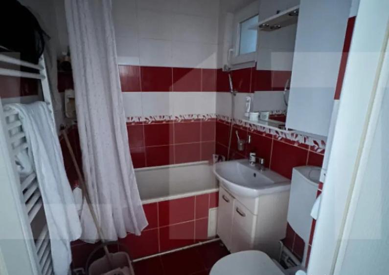 Apartament cu 2 camere semidecomandat în Aurel Vlaicu