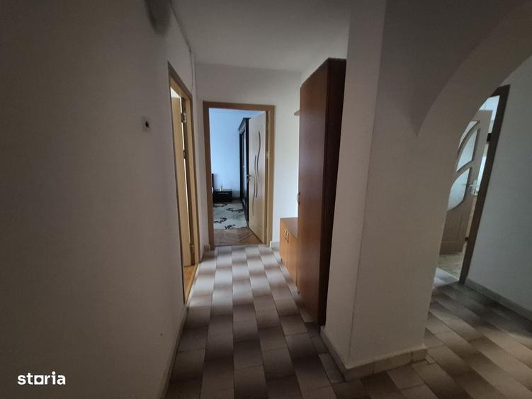 Apartament cu 2 camere decomandat în Găvana