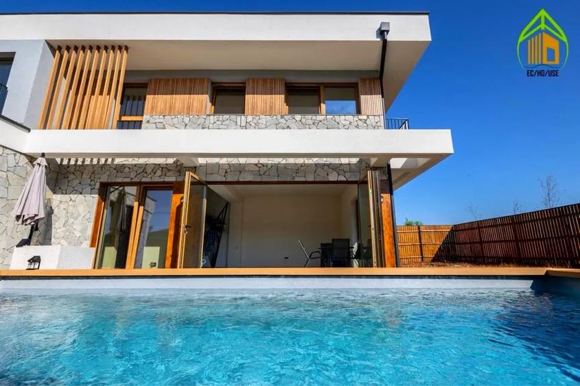 Casă individuală cu 4 camere cu Canalizare în Sânnicoară