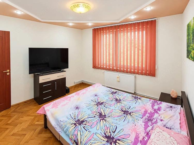 Apartament cu 2 camere decomandat în Boul Roșu