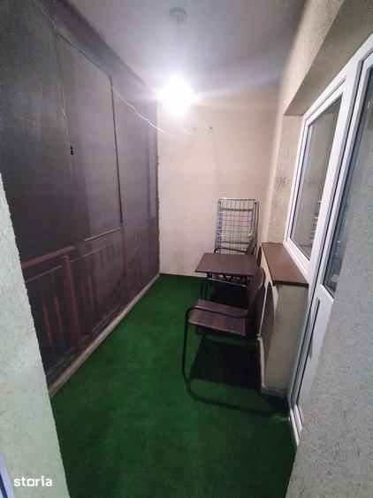 Apartament cu 2 camere semidecomandat în Tei