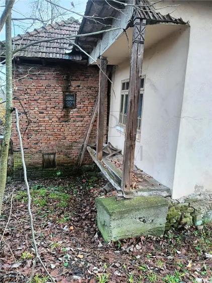 CASA TRADITIONALA - ANEXE - TEREN GENEROS - ZONA EXECELENTA - COMISION 0% - 4