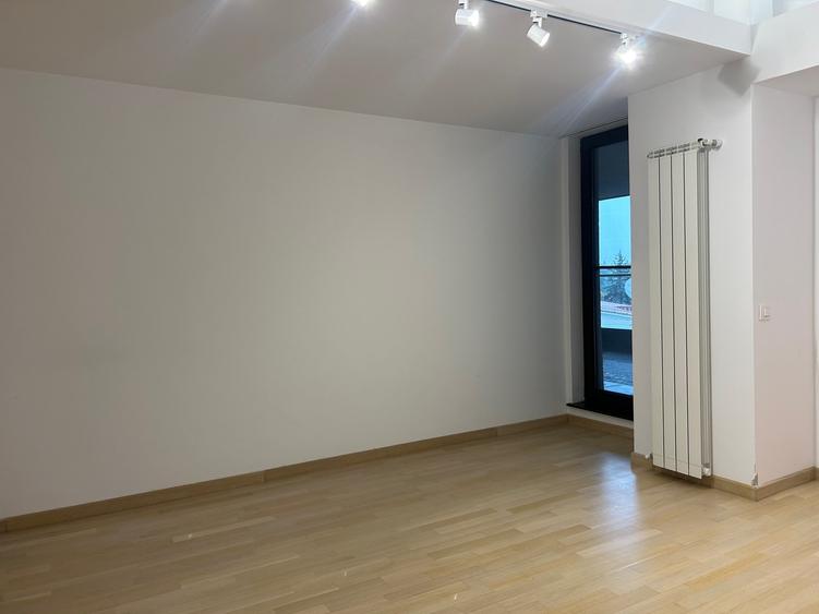 Spatiu exclusivist pentru activități de birou sau servicii comerciale - 9