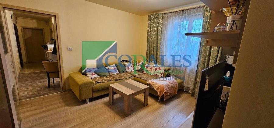 4 camere-112 mpu-Central Giroc. Ap. pe 2 nivele cu scara interioara