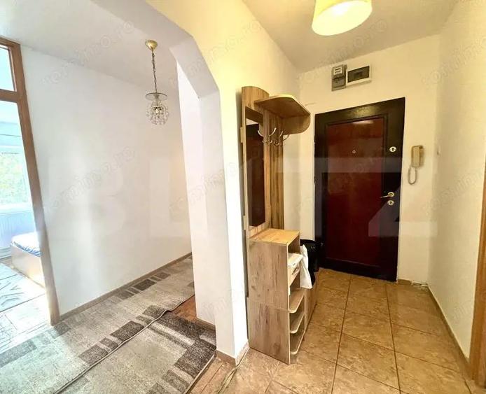 Apartament de vanzare, total decomandat, cu 4 camere, 79 mp, zona Girocului - 10