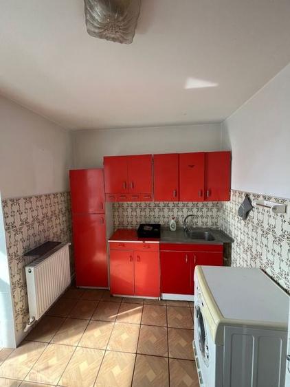 Apartament 3 camere decomandat Poarta 6 - 14