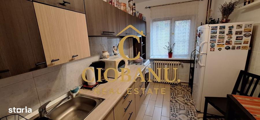 Apartament etaj 3/8 decomandat zona 1 Mai-Sara de vanzare - 11