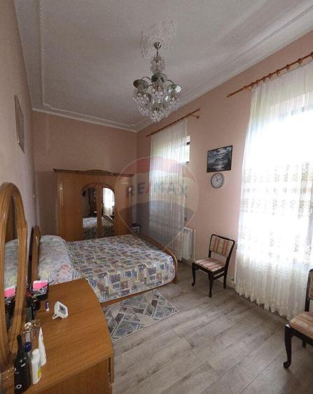 Locuin?a istorica, Comision 0% - 9