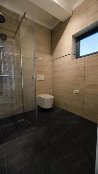 Duplex modern, 4 camere ?i 2 bai, lac, padure - 8