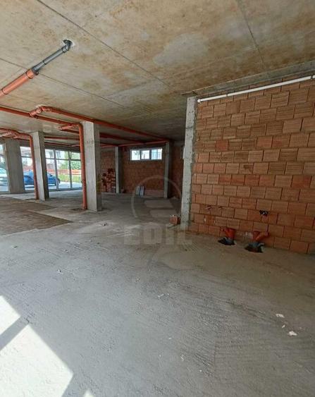 Spatiu comercial - 5
