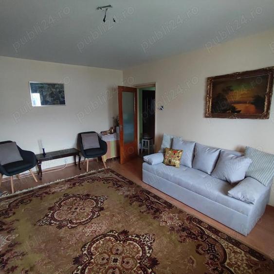 Inchiriez apartament 2 camere, decomandat, 60 m2 - 10