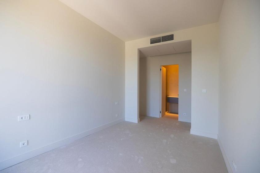 Apartament exclusivist de vanzare 2 camere Mamaia, imobil nou de lux - 2