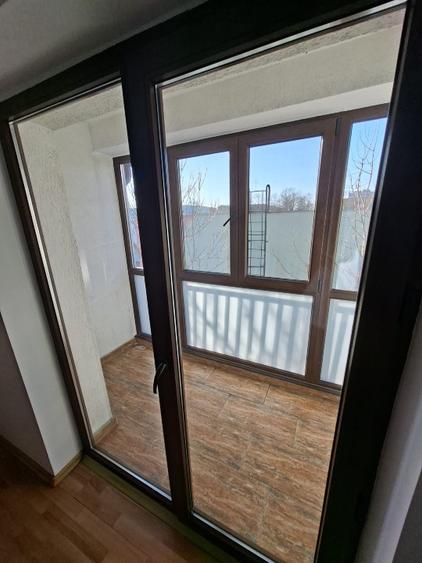 Vand apartament doua camere + garaj subteran(15000E) - 2