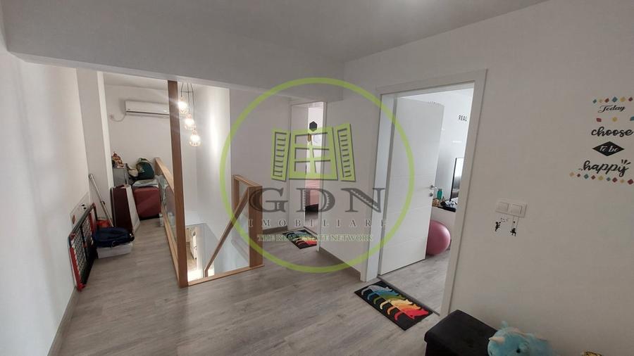 Penthouse, pe doua nivele, 174 mp, Brazda zona Pedagogic - 10