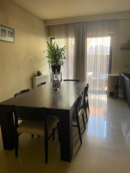 Locuință elegantă cu curte amenajată – parter + etaj, în spatele Pieței Delfinul - 26