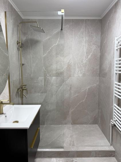 Apartament cu 3 camere decomandat în Crângași
