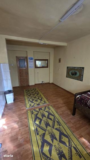 Casă cu 2 camere cu Teren 228 Mp în Central
