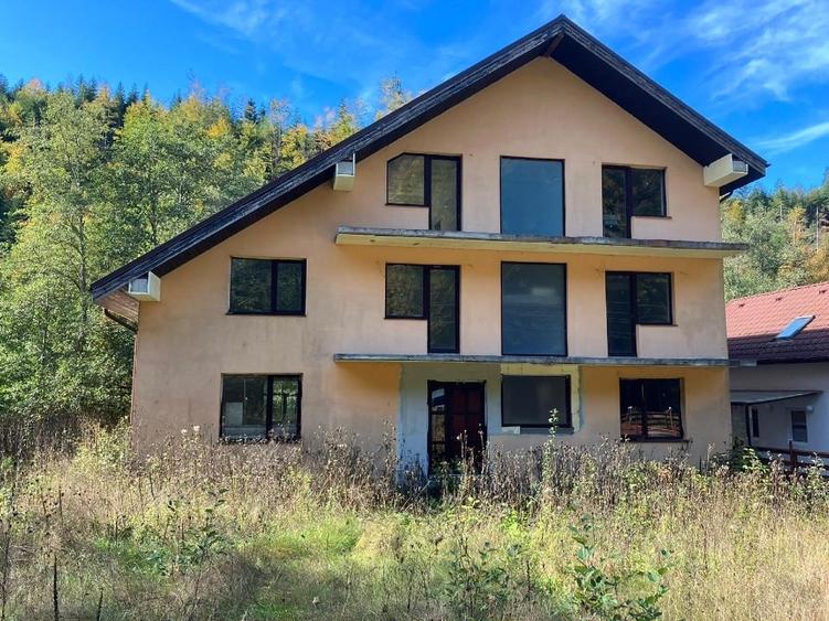 Casa 480  mp  costructie la gri; Transfagarasan, Cartisoara, 900 mp teren, parau - 3