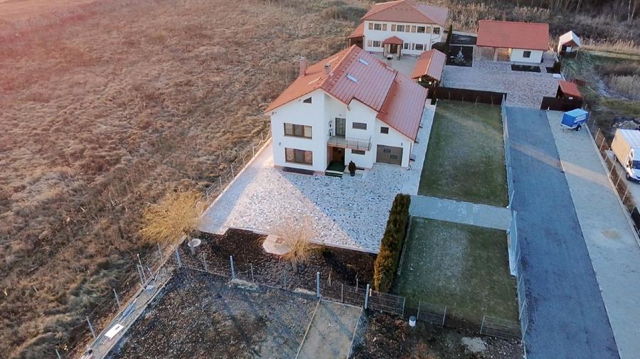 P.F. Vând vila multifuncțională, Jucu de Mijloc - 4