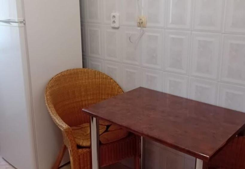 Tineretului,Metrou,Parc ,Piata Norilor,etajul 4/8,Bloc 1987,Loc de parcare - 5