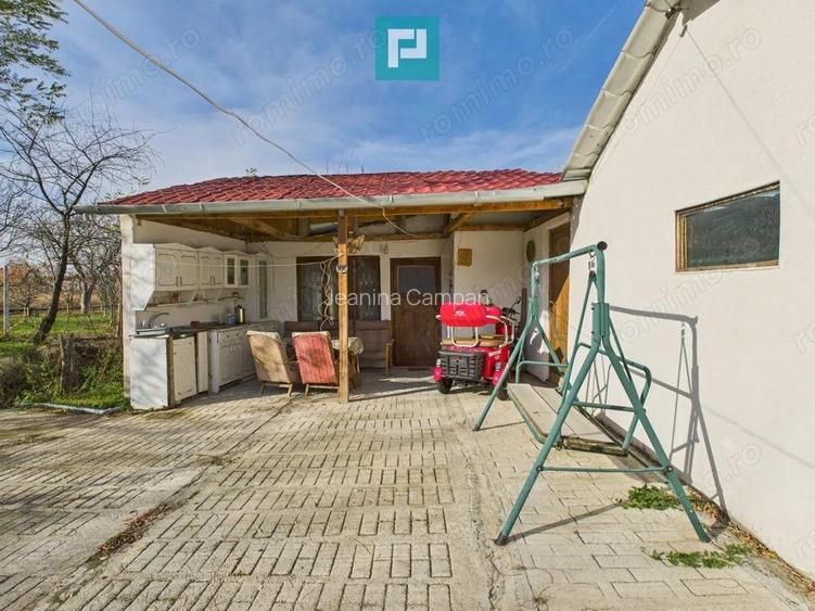 Casu?a cu priveli?te panoramica spre Cetatea ?iria