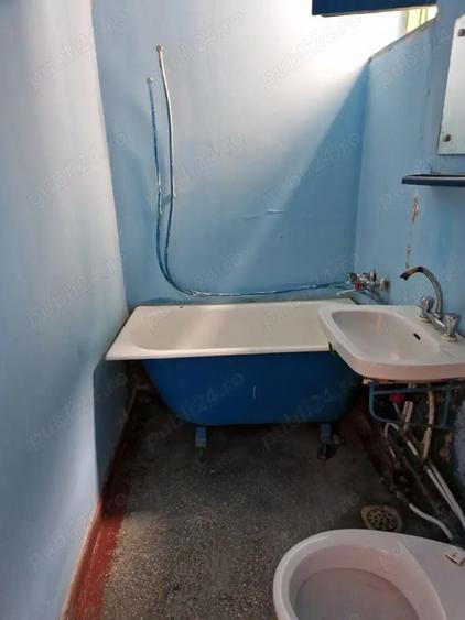 Apartament de vanzare - 2 camere, Petrosani, Str. Aviatorilor, bloc 1 - 8